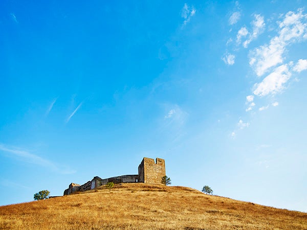 Fortaleza de Montemolín desde el oeste. Víctor Gibello.