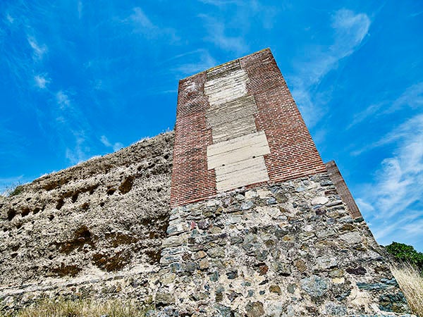 Torre esquina NE / Víctor Gibello